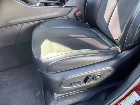 Used 2023 Jeep Grand Cherokee L Altitude image 17