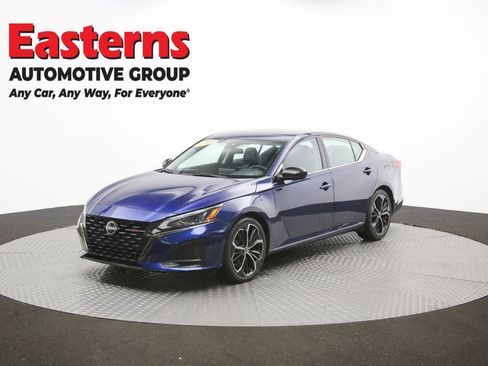 Used 2024 Nissan Altima 2.5 SR FWD image 54