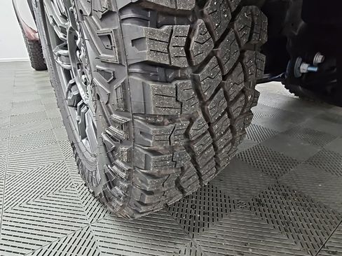 Used 2024 GMC Sierra 1500 AT4X image 49