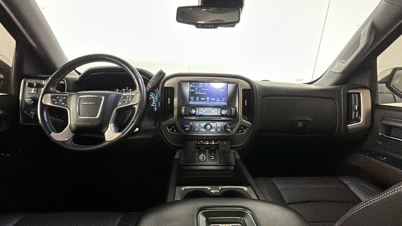 Used 2018 GMC Sierra 1500 Denali w/ Denali Ultimate Package AWD/4WD image 31