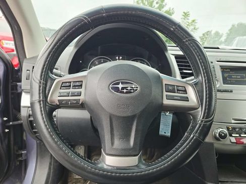 Used 2014 Subaru Outback 2.5i Premium w/ Moonroof Package AWD/4WD image 12