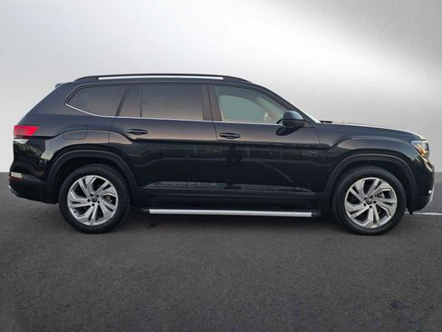 Used 2022 Volkswagen Atlas SE image 2