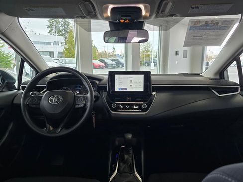 Used 2024 Toyota Corolla LE image 24