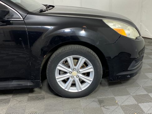 Used 2011 Subaru Legacy 2.5i Premium w/ All-Weather Pkg image 10
