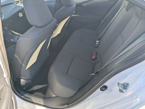 Used 2025 Toyota Corolla LE image 17