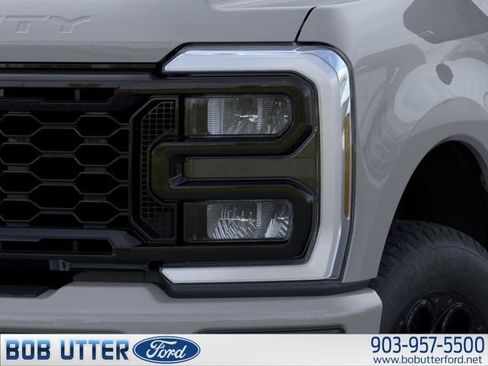 New 2026 Ford F350 Lariat w/ Black Appearance Package AWD/4WD image 18