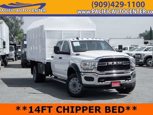 Used 2022 RAM 5500 Tradesman w/ Chrome Appearance Group AWD/4WD image 1