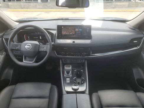 Used 2026 Nissan Rogue SL AWD/4WD image 9