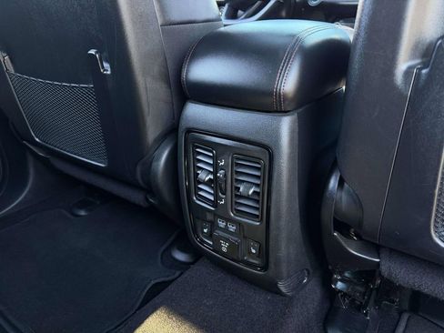 Used 2022 Dodge Durango R/T w/ Blacktop Package image 15