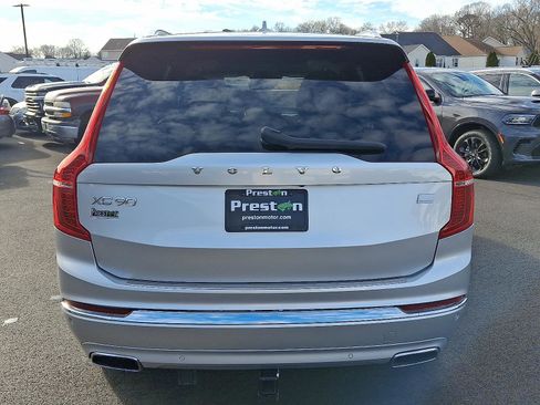 Used 2021 Volvo XC90 T8 Inscription Expression w/ Climate Package image 5