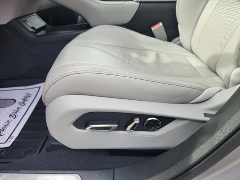 Used 2023 Acura RDX FWD w/ Technology Package image 16