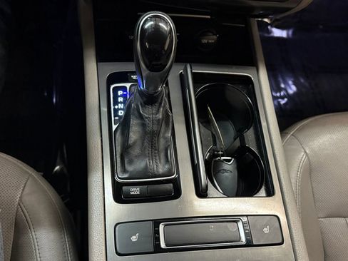 Used 2015 Hyundai Genesis 3.8 image 34