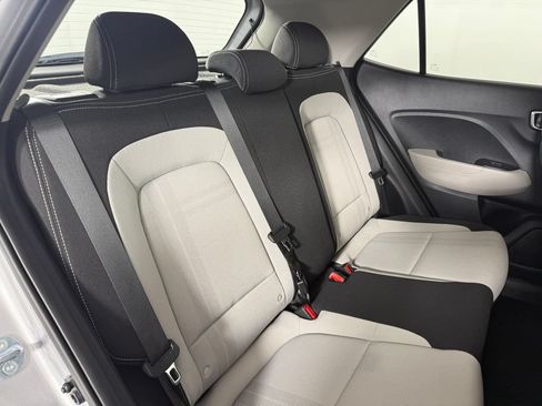 Certified 2026 Hyundai Venue SEL FWD image 31