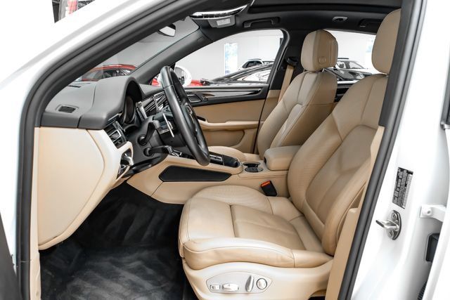 Used 2022 Porsche Macan S AWD/4WD image 4