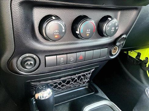 Used 2016 Jeep Wrangler Unlimited Sport w/ Quick Order Package 24S AWD/4WD image 23