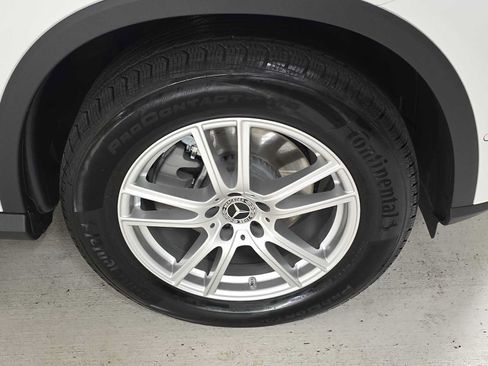 Certified 2026 Mercedes-Benz GLC 300 4MATIC image 9