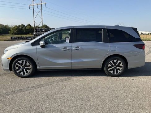 Used 2026 Honda Odyssey EX-L image 17