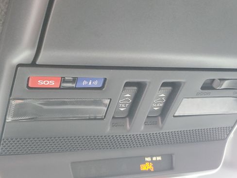 Certified 2026 Subaru Outback Premium AWD/4WD image 30