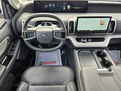 Used 2025 Ford Expedition Max Active AWD/4WD image 14