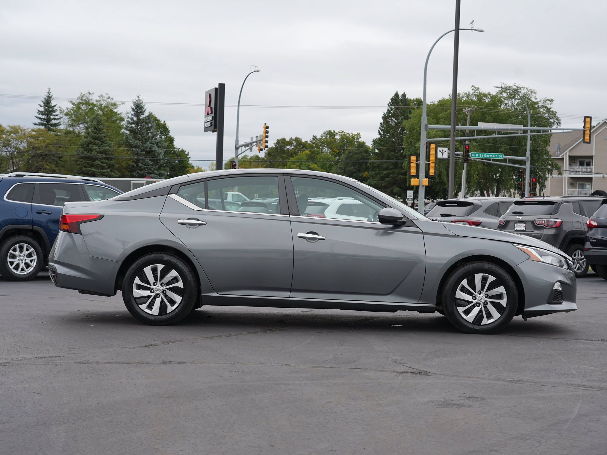 Used 2021 Nissan Altima 2.5 S FWD image 3