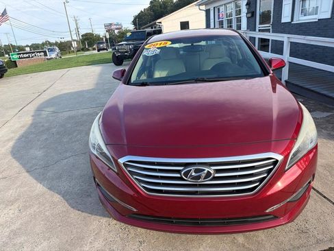 Used 2015 Hyundai Sonata SE w/ Option Group 09 FWD image 6