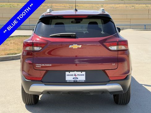 Used 2025 Chevrolet TrailBlazer LT AWD/4WD image 7