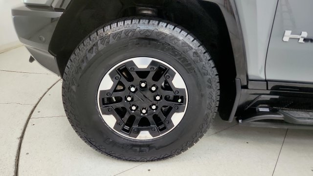 Used 2024 GMC Hummer EV 3X w/ Extreme Off-Road Package AWD/4WD image 80