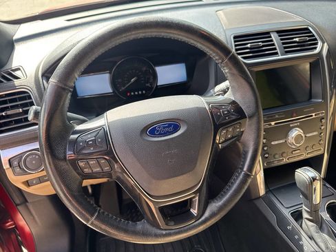 Used 2017 Ford Explorer Limited AWD/4WD image 23