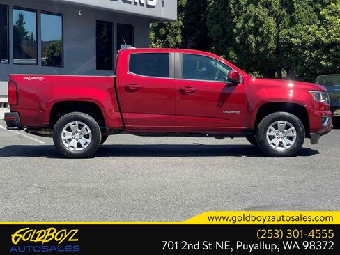 Used 2019 Chevrolet Colorado LT w/ LT Convenience Package AWD/4WD image 3