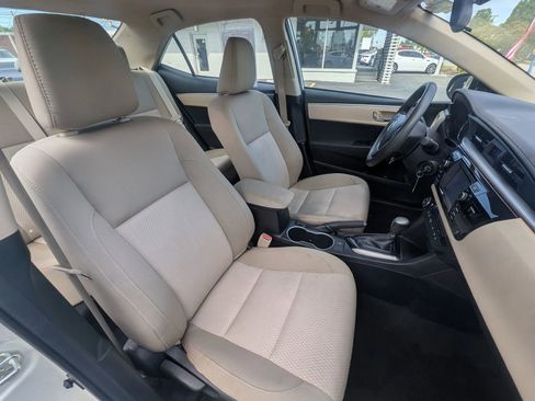 Used 2015 Toyota Corolla LE FWD image 15