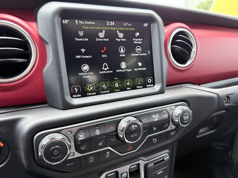 Used 2020 Jeep Gladiator Rubicon AWD/4WD image 14