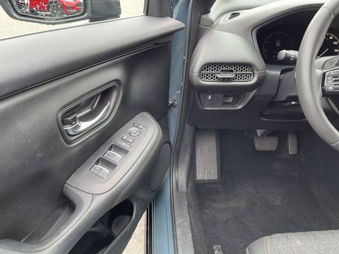 Used 2024 Honda HR-V Sport image 2