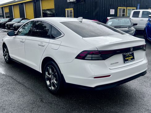 Used 2023 Honda Accord EX image 7