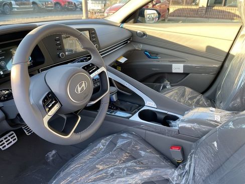 New 2026 Hyundai Elantra SEL Sport image 4