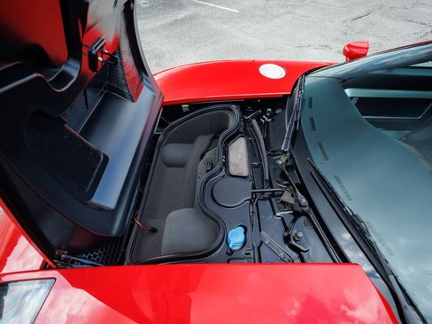Used 2005 Ford GT RWD image 53