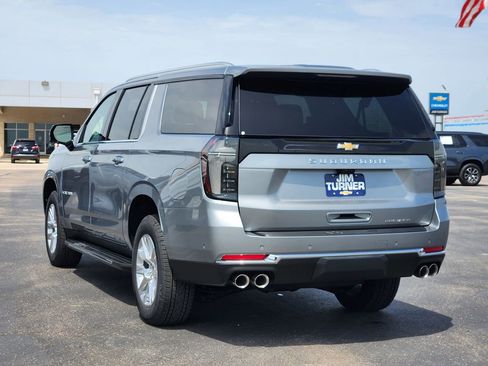 New 2025 Chevrolet Suburban Premier image 4