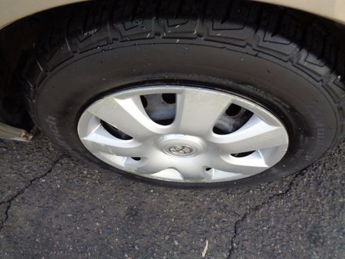 Used 2003 Toyota Camry LE image 25