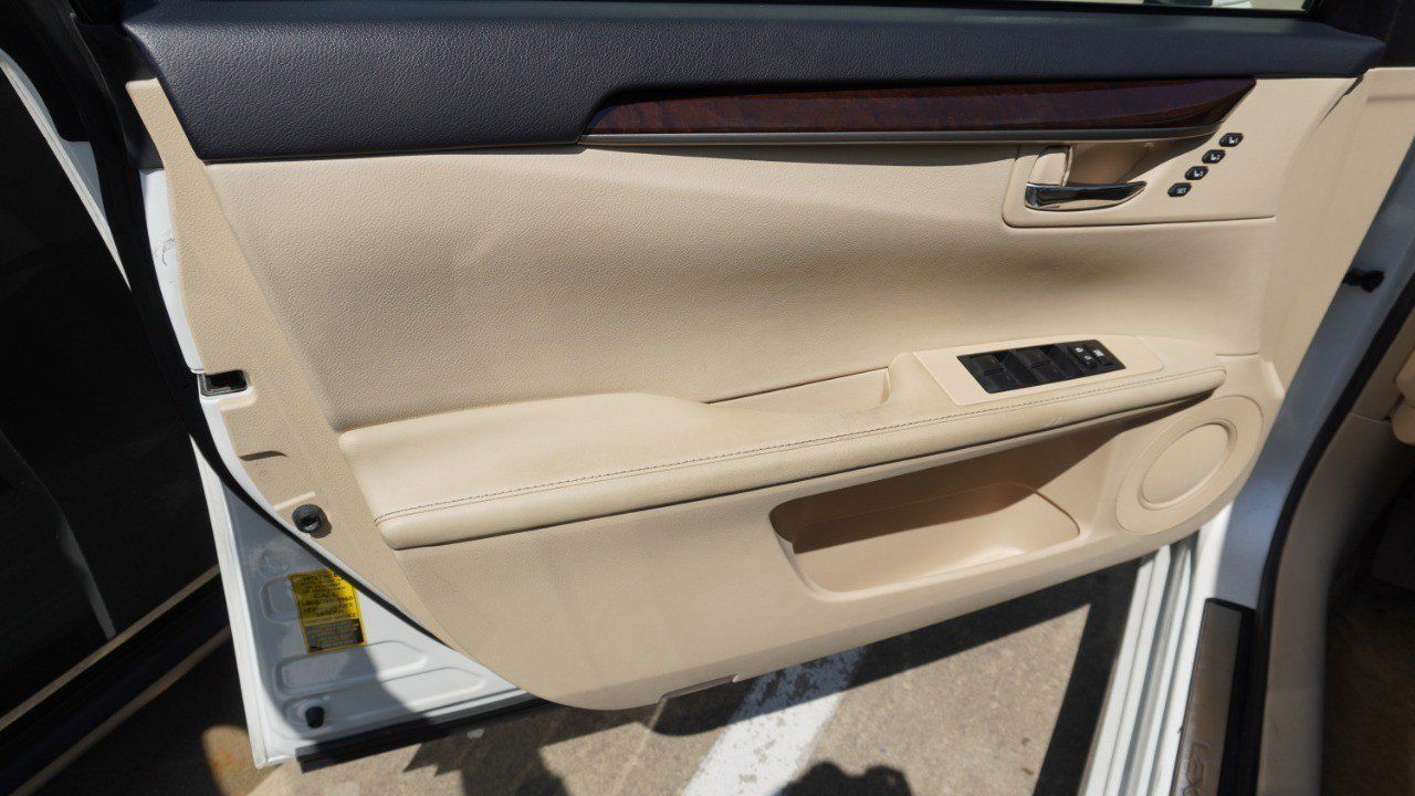 Used 2013 Lexus ES 350 FWD image 15