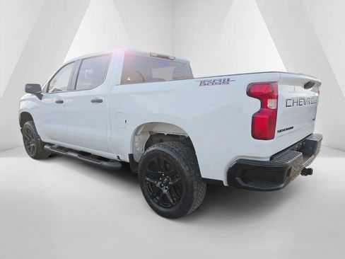 Used 2023 Chevrolet Silverado 1500 Custom Trail Boss w/ LPO, Dark Essentials Package AWD/4WD image 4