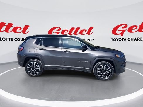 Used 2023 Jeep Compass Limited image 9