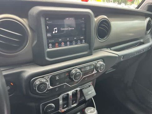 Used 2020 Jeep Wrangler Sport AWD/4WD image 16