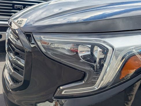 Used 2020 GMC Terrain SLT w/ Preferred Package image 12