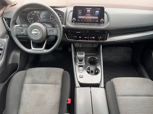 Certified 2022 Nissan Rogue SV image 12