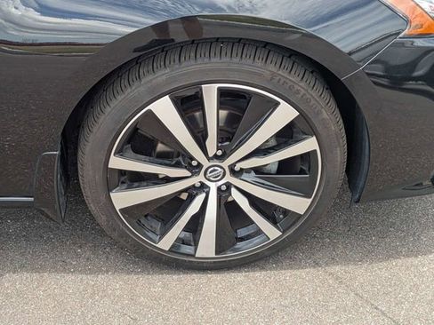 Used 2021 Nissan Altima 2.5 SR w/ SR Premium Package FWD image 11