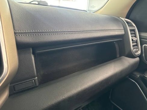 Used 2019 RAM 1500 Laramie AWD/4WD image 52