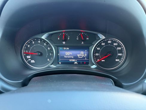 Used 2023 GMC Terrain SLE image 32