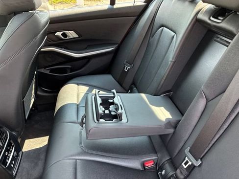 Used 2019 BMW 330i xDrive Sedan w/ Premium Package AWD/4WD image 17