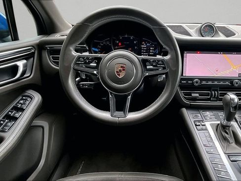 Used 2019 Porsche Macan AWD/4WD image 9