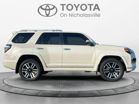 Used 2022 Toyota 4Runner Limited AWD/4WD image 6
