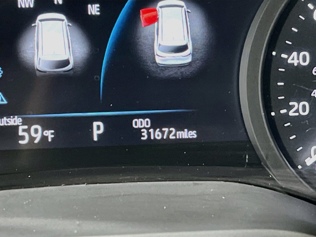 Certified 2026 Toyota Sienna XLE FWD image 11